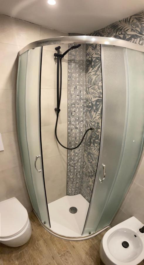 메차나 Marisole Apt Lago Rotondo 아파트 외부 사진